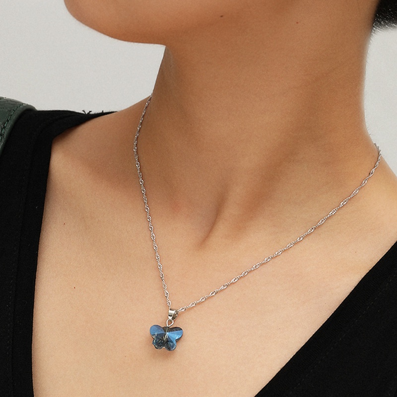 Sweet Glass Color Butterfly Necklace For Women Long Wild Clavicle Chain Pendant Refined Stylish Mujer Gift 2020 Trendy Gold
Sweet Glass Color Butterfly Necklace For Women Long Wild Clavicle Chain Pendant Refined Stylish Mujer Gift 2020 Trendy Gold