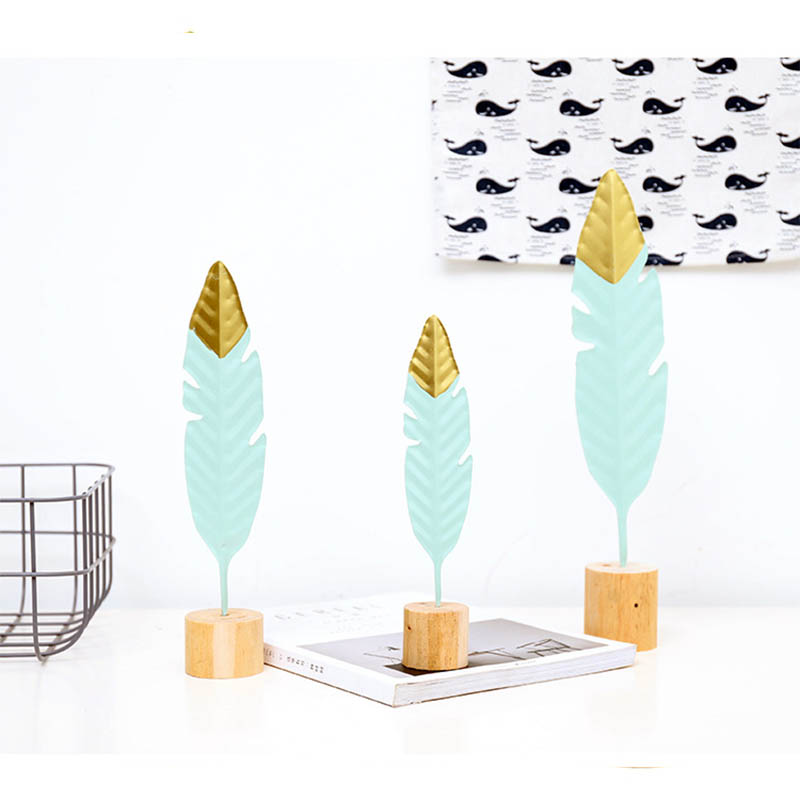 1pc Simple Metal Crafts Wrought Iron Feather Craft Wood Base Decoration Furnishing Bedroom Living Room Ornament Accessorie
1pc Simple Metal Crafts Wrought Iron Feather Craft Wood Base Decoration Furnishing Bedroom Living Room Ornament Accessorie