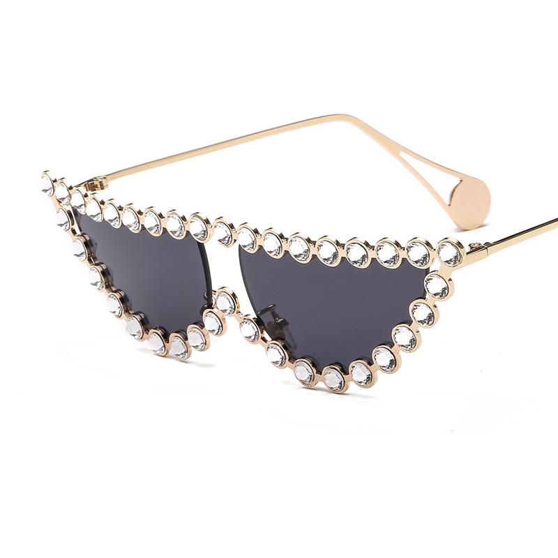 2020 The New European And American Fashion Cat Eye Set Diamond Sunglasses Metal Full Diamond Sunglasses Female Luxury
2020 The New European And American Fashion Cat Eye Set Diamond Sunglasses Metal Full Diamond Sunglasses Female Luxury