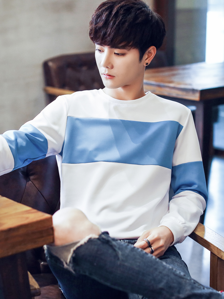 Men's long-sleeved T-shirt, loose-necked Korean version of the trend of men's jacket in spring, White
Men's long-sleeved T-shirt, loose-necked Korean version of the trend of men's jacket in spring, White
