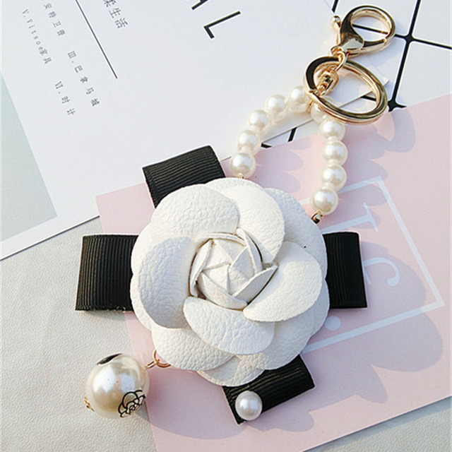 Leather Camellia Flower Keychain Keyring For Women Leather Flower Bag Charm Glass Pearl Key Chain Gold Car Keyrings