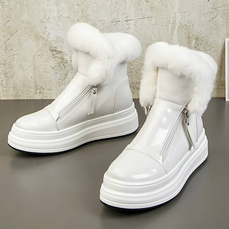 Bottes femme 2020 new winter snow boots women's shoes genuine leather flat platform keep warm fur sweet ankle boots, Black
Bottes femme 2020 new winter snow boots women's shoes genuine leather flat platform keep warm fur sweet ankle boots, Black