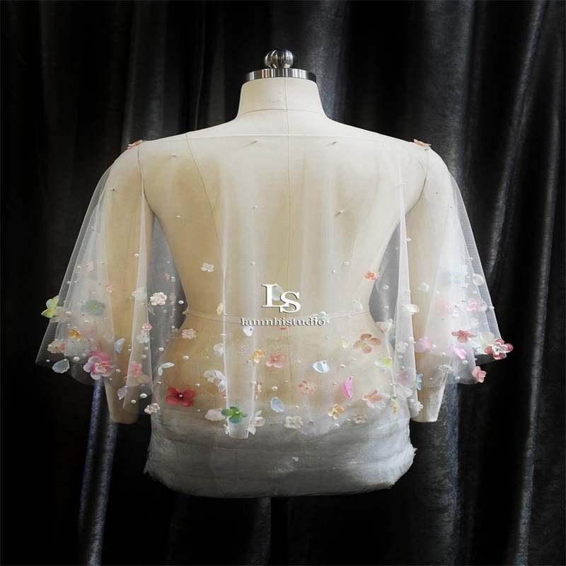 Colorful Bridal Lace Jacket Batesu Long Sleeves Bead Appliques Wrap Sheath Bridal Bolero Custom Made High Quality Jacket For Wedding Dresses