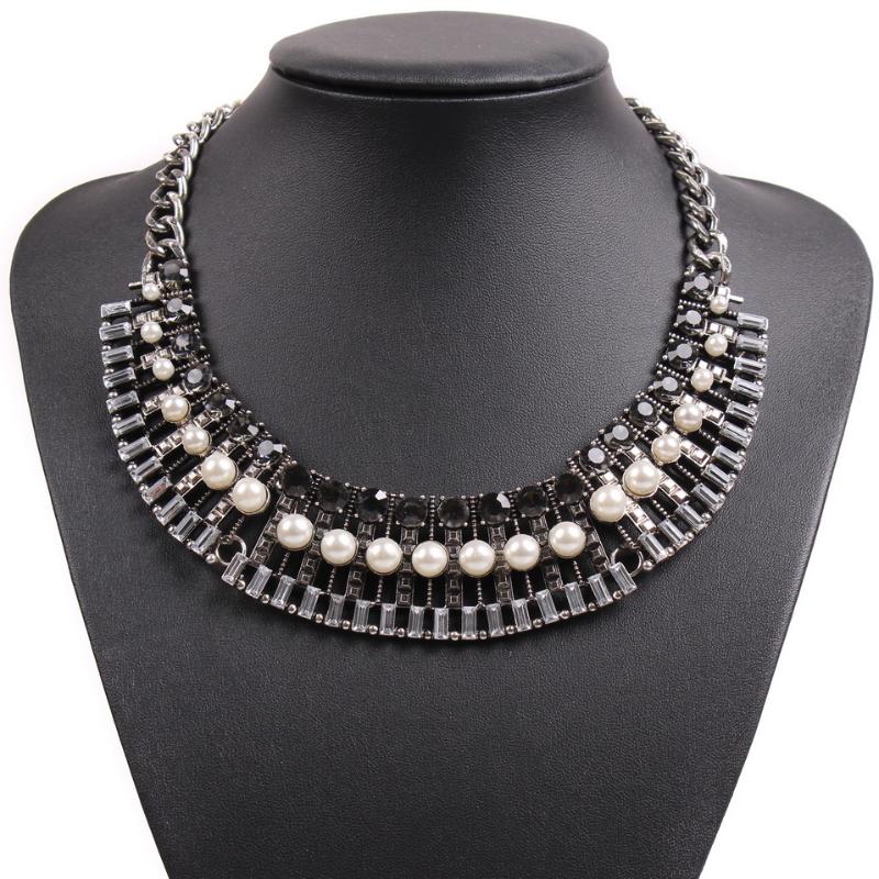 New Arrival Fashion Design Z Brand Chain Chunky Statement Crystal Pearl Pendant Necklace Choker for Women Collar Jewelry
New Arrival Fashion Design Z Brand Chain Chunky Statement Crystal Pearl Pendant Necklace Choker for Women Collar Jewelry