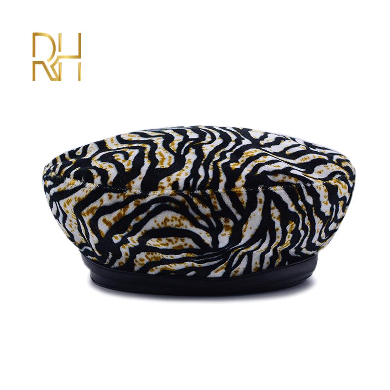 Leopard Beret Female Autumn Winter Hats For Women Vintage Painter Flat Cap Boina Feminina Fashion PU Leather Brim Beanie RH, Black
Leopard Beret Female Autumn Winter Hats For Women Vintage Painter Flat Cap Boina Feminina Fashion PU Leather Brim Beanie RH, Black