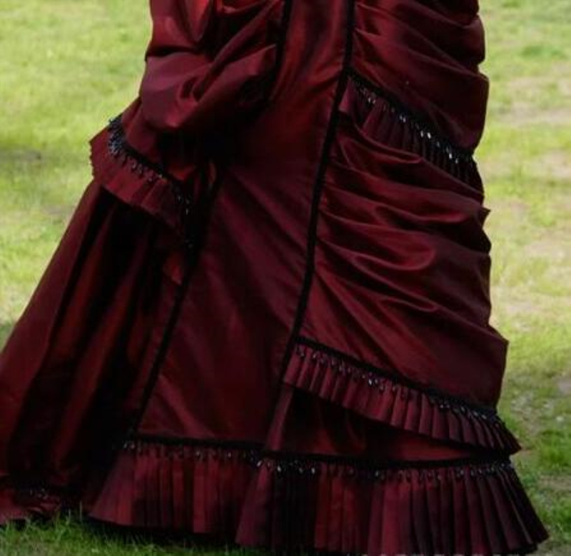 Vintage Burgundy Gothic Victorian Bustle Prom Dresses 2026 Beaded Lace-up Back Corset Hollywood Masquerade Dress Long Ruched Evening Gowns