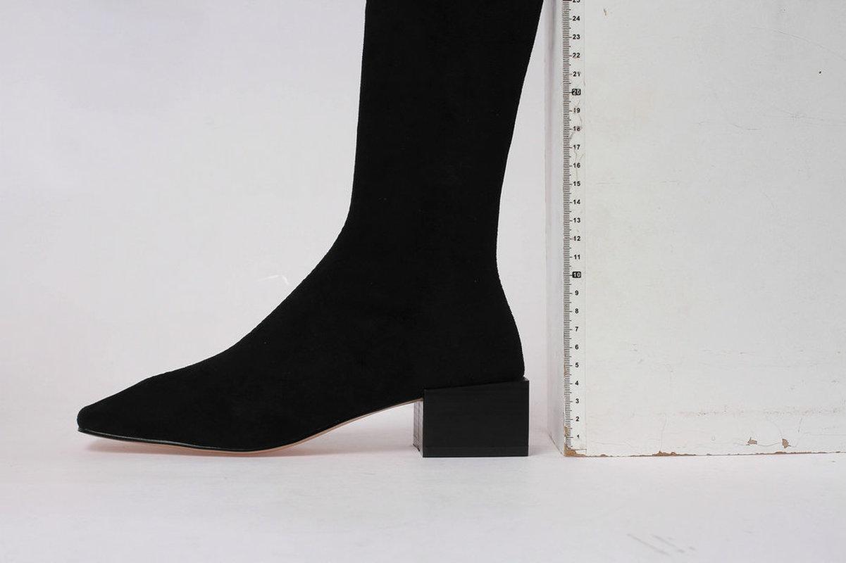 New winter style Knee high boots Genuine leather Women boots warm Motorcycle Female Square head cowhide Women shoes, Black
New winter style Knee high boots Genuine leather Women boots warm Motorcycle Female Square head cowhide Women shoes, Black