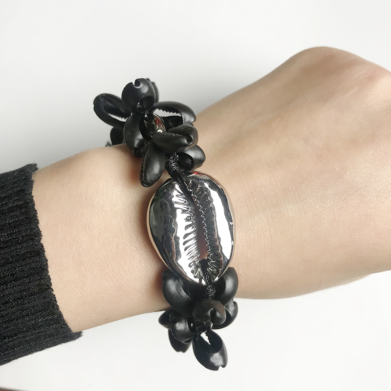 Handmade Classic Seashell Bracelet Exaggerated Statement For Women Trendy Accessories Friendship Surprise Gift Beach Jewelry
Handmade Classic Seashell Bracelet Exaggerated Statement For Women Trendy Accessories Friendship Surprise Gift Beach Jewelry