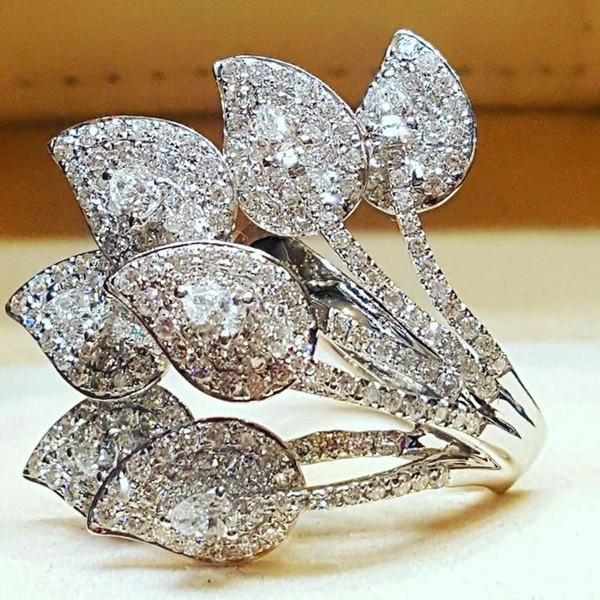 Luxury Female Geometric Crystal Party Ring Elegant Promise Wedding Rings For Women Fashion Silver Color Party Engagement Ring
Luxury Female Geometric Crystal Party Ring Elegant Promise Wedding Rings For Women Fashion Silver Color Party Engagement Ring