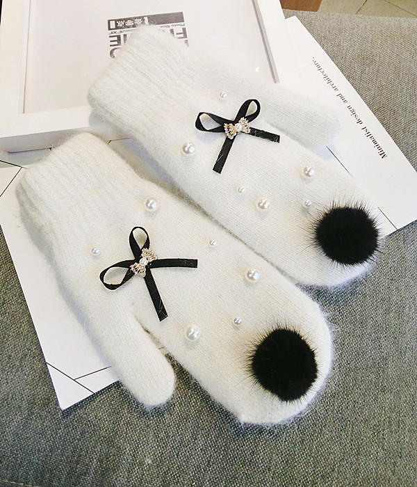 Five Fingers Gloves Arrive Korean Women Bow Fashion Fur Cute Warm Mittens Autumn And Winter Female Accessories
Five Fingers Gloves Arrive Korean Women Bow Fashion Fur Cute Warm Mittens Autumn And Winter Female Accessories