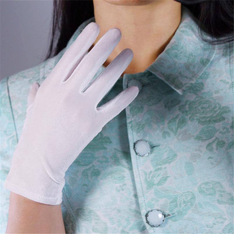 Velvet Gloves 22cm Short Paragraph Pure White Female Models High Elastic Velvet Gold Touch Screen SRBS22
Velvet Gloves 22cm Short Paragraph Pure White Female Models High Elastic Velvet Gold Touch Screen SRBS22