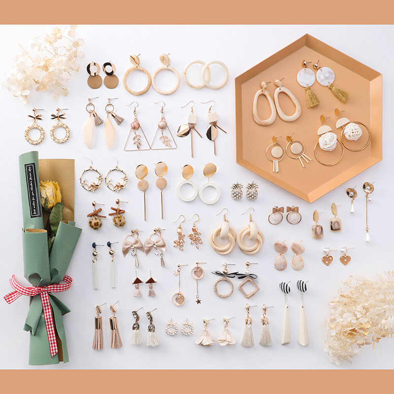 2020 New Korean Simple Girl Geometry Cold Style Earrings Fairy Long Tassel Drop Earrings for Women Fashion Jewelry Accessories
2020 New Korean Simple Girl Geometry Cold Style Earrings Fairy Long Tassel Drop Earrings for Women Fashion Jewelry Accessories