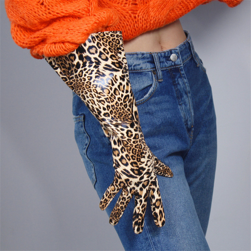 Five Fingers Gloves Patent Leather Long 38cm Big Sleeve Wide Cuff Lantern Puff Imitation Male Female Leopard WPU141
Five Fingers Gloves Patent Leather Long 38cm Big Sleeve Wide Cuff Lantern Puff Imitation Male Female Leopard WPU141