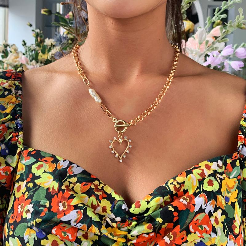 Lalynnly Vintage Heart Rhinestone Pendant Choker Necklaces Fashion Simulated Pearl Necklace For Women Girls Trendy Jewelry N7523
Lalynnly Vintage Heart Rhinestone Pendant Choker Necklaces Fashion Simulated Pearl Necklace For Women Girls Trendy Jewelry N7523