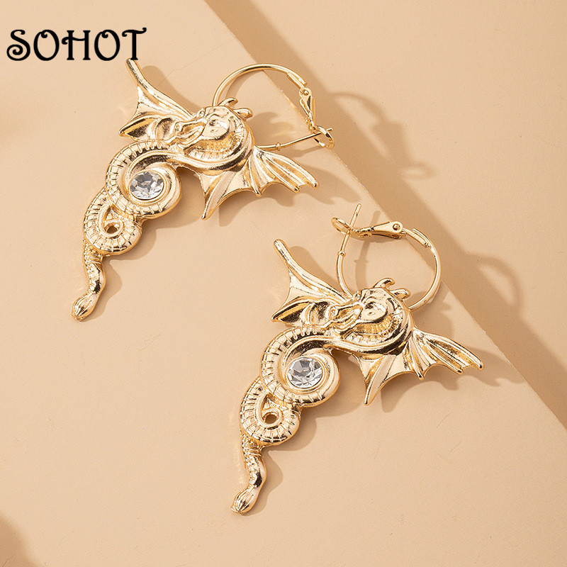 SOHOT Vintage Chic Alloy Dragon Shape Alloy Pendant Women Hoop Earrings Chic Imitation Crystal Acessories For Female Jewelry
SOHOT Vintage Chic Alloy Dragon Shape Alloy Pendant Women Hoop Earrings Chic Imitation Crystal Acessories For Female Jewelry