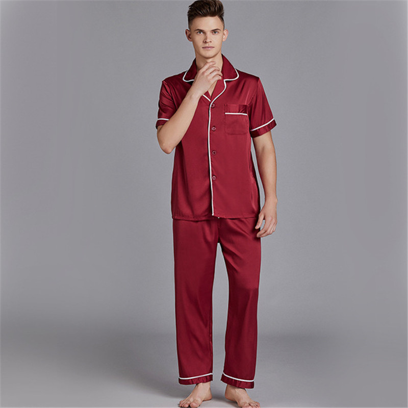 Pajamas men's wine red summer short-sleeved trousers suit thin rayon large size home service loose night clothes pijamas hombre, Navy blue
Pajamas men's wine red summer short-sleeved trousers suit thin rayon large size home service loose night clothes pijamas hombre, Navy blue