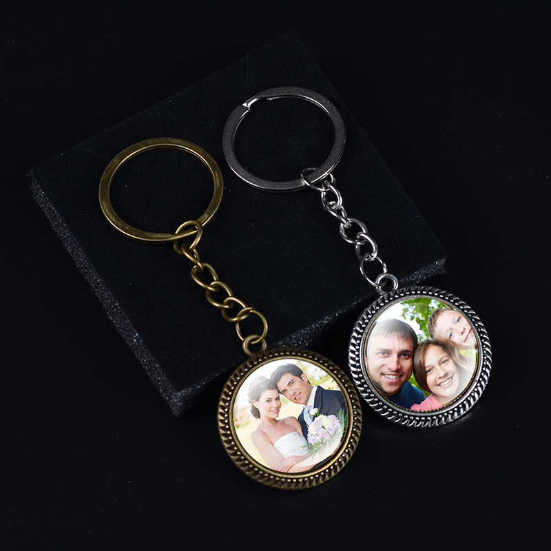 PERSONALIZED PHOTO Key chinas Custom Keychain Photo of Your Baby Child Mom Dad Grandparent Loved One Gift for Family Member Gift
PERSONALIZED PHOTO Key chinas Custom Keychain Photo of Your Baby Child Mom Dad Grandparent Loved One Gift for Family Member Gift