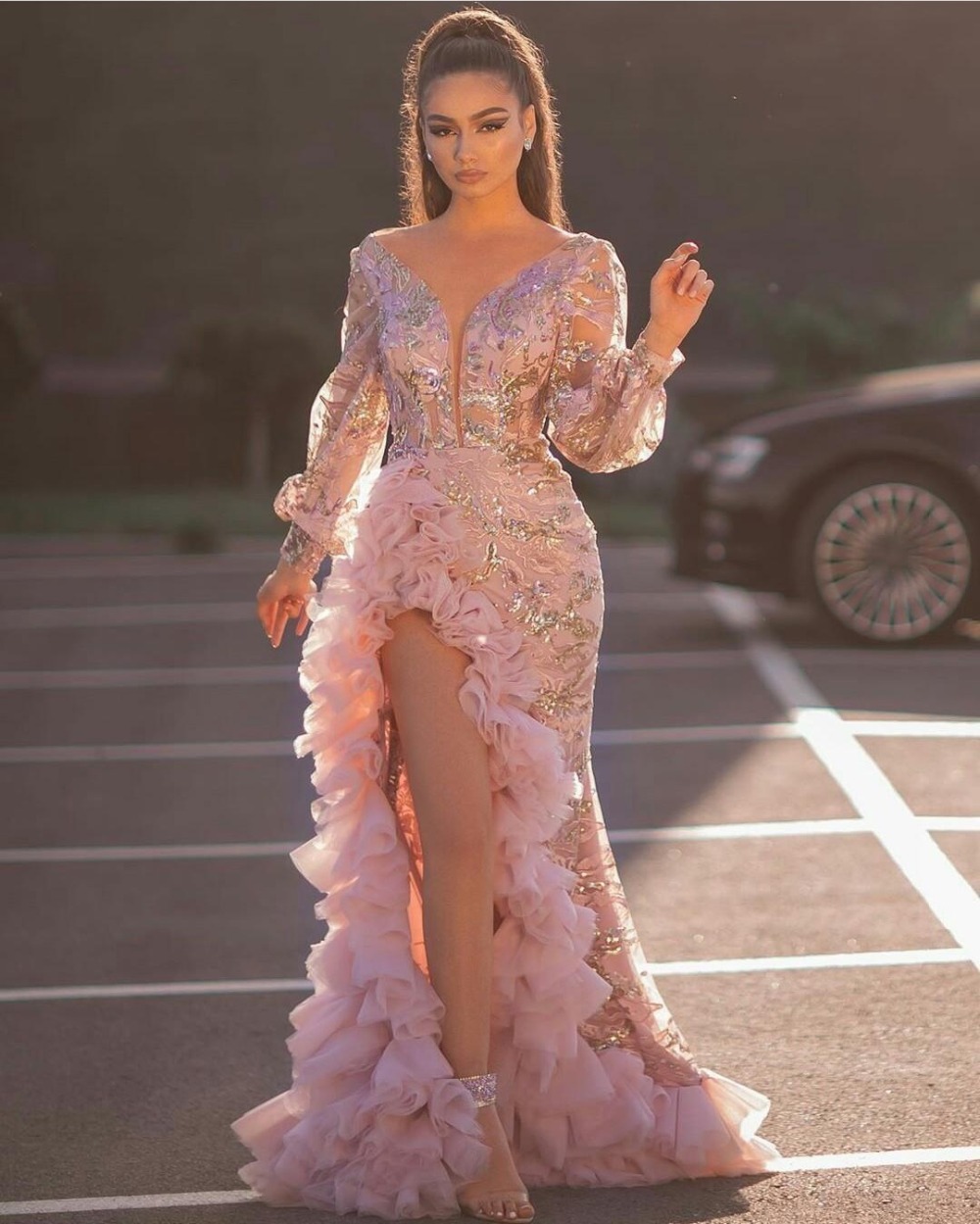 2020 Aso Ebi Mermaid Prom Dresses Long Sleeves Side Split Ruffles Pink lace sequins Evening Gowns V Neck vestido de novia