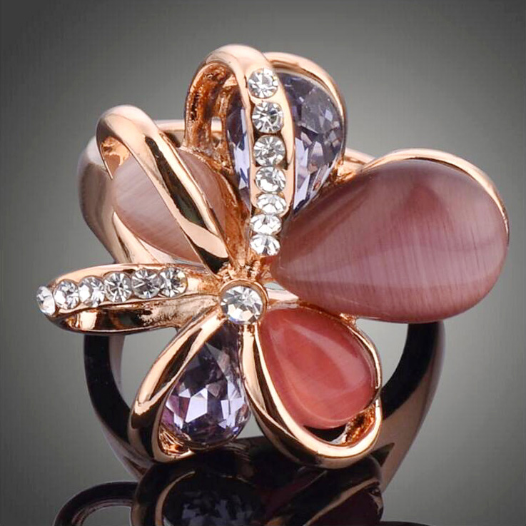Korean Fashion Crystal Opal Ring Gold Color Flower Shape Elegant Vintage Finger Rings For Women Retro Jewelry
Korean Fashion Crystal Opal Ring Gold Color Flower Shape Elegant Vintage Finger Rings For Women Retro Jewelry