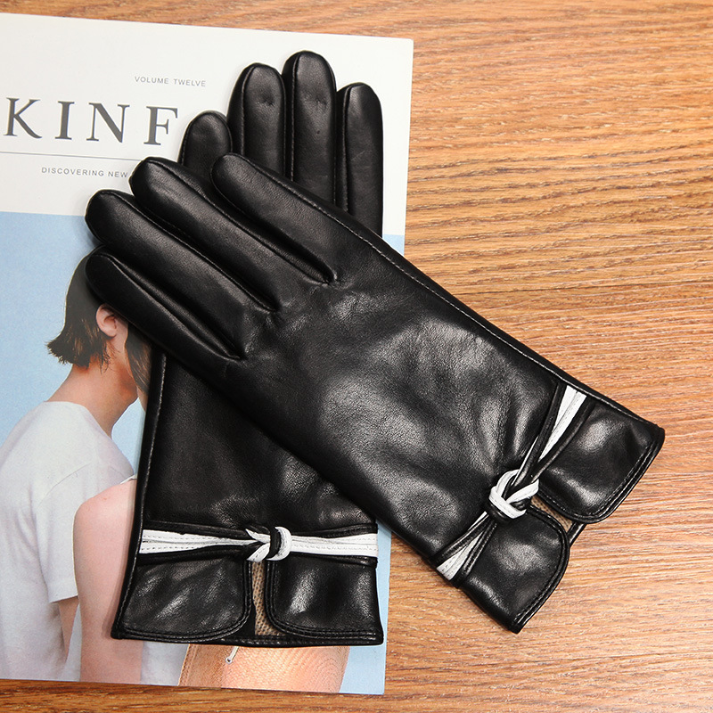 2020 New Genuine Leather Women's Gloves Autumn Winter Thermal Wool Knitted Lined Sheepskin Gloves Female Black Wine Red DQ0131
2020 New Genuine Leather Women's Gloves Autumn Winter Thermal Wool Knitted Lined Sheepskin Gloves Female Black Wine Red DQ0131