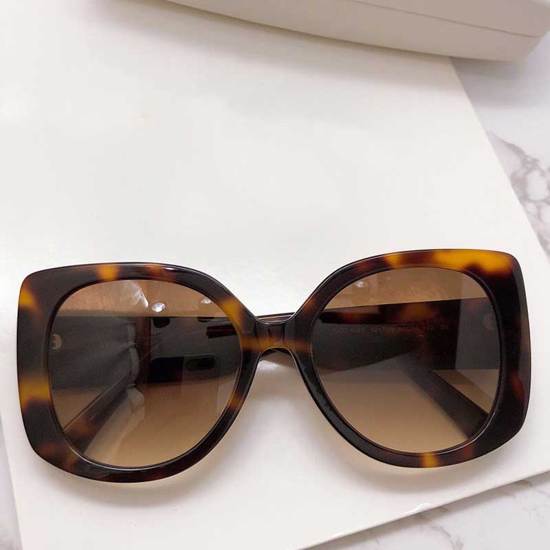 Glasses 4387 2020 New fashion womens popular sunglasses charming cat eye frame simple best quality Uv400 protection belt original box, White;black
Glasses 4387 2020 New fashion womens popular sunglasses charming cat eye frame simple best quality Uv400 protection belt original box, White;black