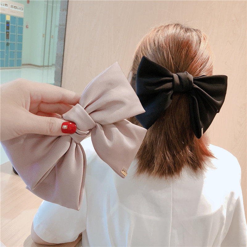 Korean High Quality Big Bowknot Hair Clips Ribbon Spring Clip Fashion Jewelry Hairpins for Women Girl Wedding Hair Accessories
Korean High Quality Big Bowknot Hair Clips Ribbon Spring Clip Fashion Jewelry Hairpins for Women Girl Wedding Hair Accessories