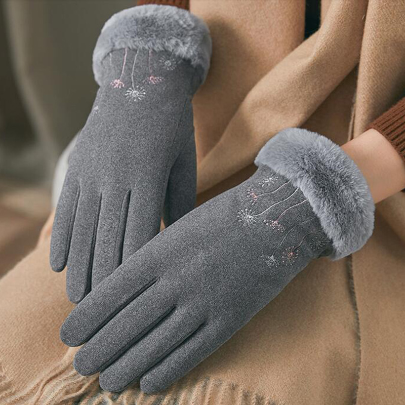 Five Fingers Gloves Female Touch Screen Faux Fur Embroidery Warm Winter Plus Velvet Thick Windproof Cycling Driving Mittens E86
Five Fingers Gloves Female Touch Screen Faux Fur Embroidery Warm Winter Plus Velvet Thick Windproof Cycling Driving Mittens E86