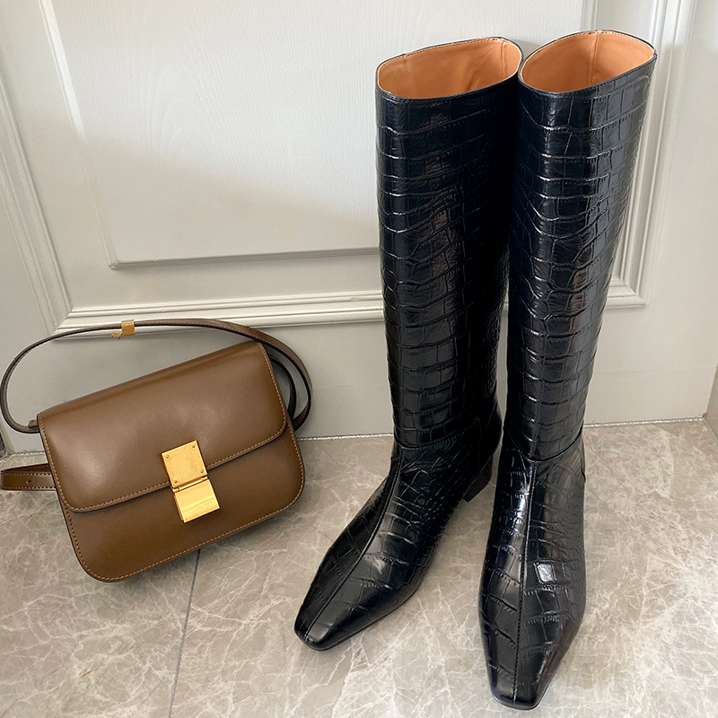 New Crocodile Pattern Knee-High Boots Women Winter Shoes Women Pointed Toe Thick Heels knight Boots Zapatos De Mujer 2020, Black
New Crocodile Pattern Knee-High Boots Women Winter Shoes Women Pointed Toe Thick Heels knight Boots Zapatos De Mujer 2020, Black