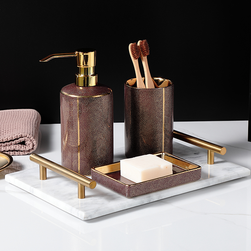 WSHYUFEI High-grade golden bathroom kit Ceramics Bathroom Accessories Set Lotion bottle mouthwash cup Supplies
WSHYUFEI High-grade golden bathroom kit Ceramics Bathroom Accessories Set Lotion bottle mouthwash cup Supplies