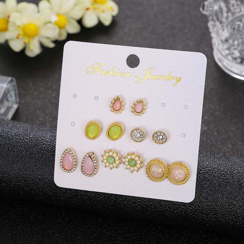 fashion ethnic water drop design flower stud earrings for women girl trendy boho rhinestone wedding jewelry earrings gift
fashion ethnic water drop design flower stud earrings for women girl trendy boho rhinestone wedding jewelry earrings gift