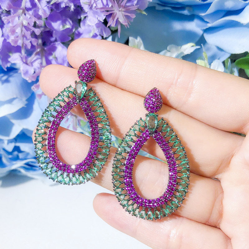 QooLady Now Popular Rose Red CZ Stone Long Drop Earrings Aesthetic Hollow Out Design Classic Fashion Women Costume Jewelry E162
QooLady Now Popular Rose Red CZ Stone Long Drop Earrings Aesthetic Hollow Out Design Classic Fashion Women Costume Jewelry E162