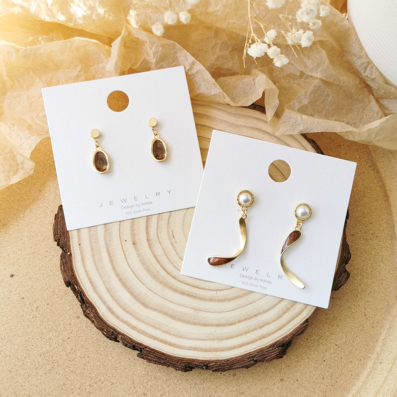 2020 Korean New Vintage Geometric Irregular Arc Water Drop Earrings For Women Fashion Jewelry Simple Pendientes
2020 Korean New Vintage Geometric Irregular Arc Water Drop Earrings For Women Fashion Jewelry Simple Pendientes