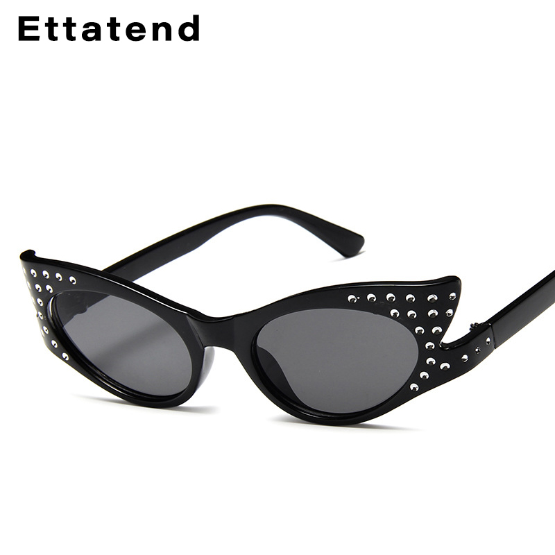 Fashion Brand Designer Sunglasses with Rhinestone Vintage Small Cat Eye Sun Glasses Shades for Women Uv400 Gafas De Sol Mujer
Fashion Brand Designer Sunglasses with Rhinestone Vintage Small Cat Eye Sun Glasses Shades for Women Uv400 Gafas De Sol Mujer
