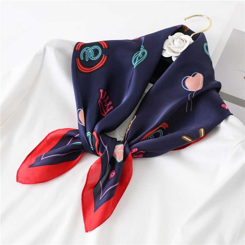 2020 Summer Hair Silk Square Scarf Head Wraps for Women Fashion Female Neck Scarves Kerchief Bandana Accessories
2020 Summer Hair Silk Square Scarf Head Wraps for Women Fashion Female Neck Scarves Kerchief Bandana Accessories