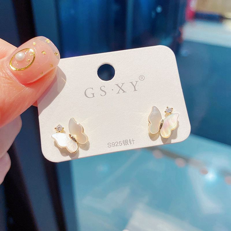 Exquisite Zircon Stone Paved Natural Shell Butterfly Stud Earrings for Women Girls Gold Color Studs Jewelry
Exquisite Zircon Stone Paved Natural Shell Butterfly Stud Earrings for Women Girls Gold Color Studs Jewelry