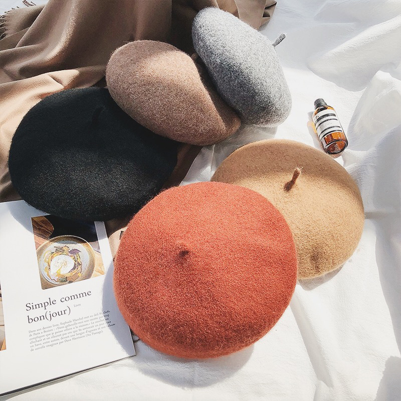 Berets Korean Lady Beret Female Autumn And Winter Japanese Casual Fashion Wool Warm Hat Solid Color Slouchy Hats Girl Painter Style, Red
Berets Korean Lady Beret Female Autumn And Winter Japanese Casual Fashion Wool Warm Hat Solid Color Slouchy Hats Girl Painter Style, Red