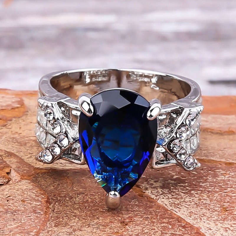 Fashion Waterdrop Shape Blue Crystal Ring Clear Princess Cut CZ Rings for Women Wedding Band Engagement Anniversary Gifts Z3M815
Fashion Waterdrop Shape Blue Crystal Ring Clear Princess Cut CZ Rings for Women Wedding Band Engagement Anniversary Gifts Z3M815