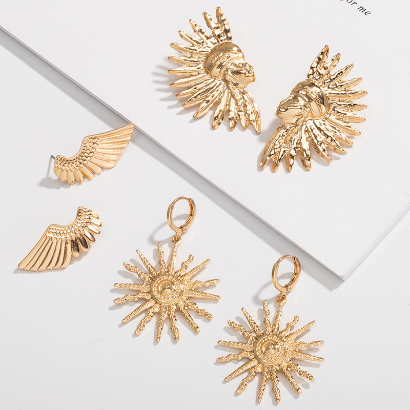 European Ethnic Wing Sun Earrings Jewelry for Women Female Party Personality Gold Color Studs Earring E351
European Ethnic Wing Sun Earrings Jewelry for Women Female Party Personality Gold Color Studs Earring E351