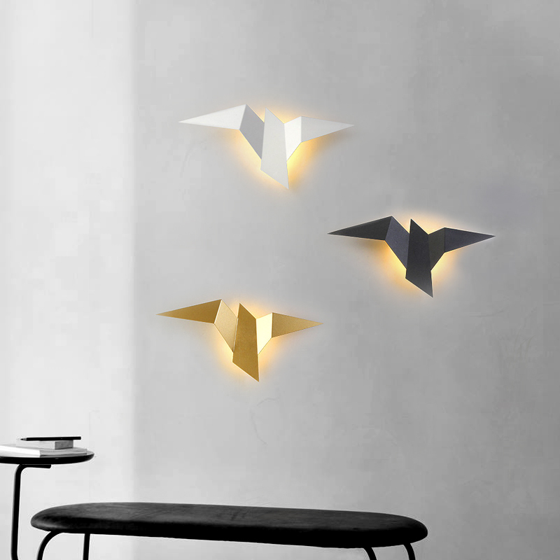 Designer creative and personalized flying bird wall lamp Nordic simple modern background wall corridor bedroom bedside
Designer creative and personalized flying bird wall lamp Nordic simple modern background wall corridor bedroom bedside
