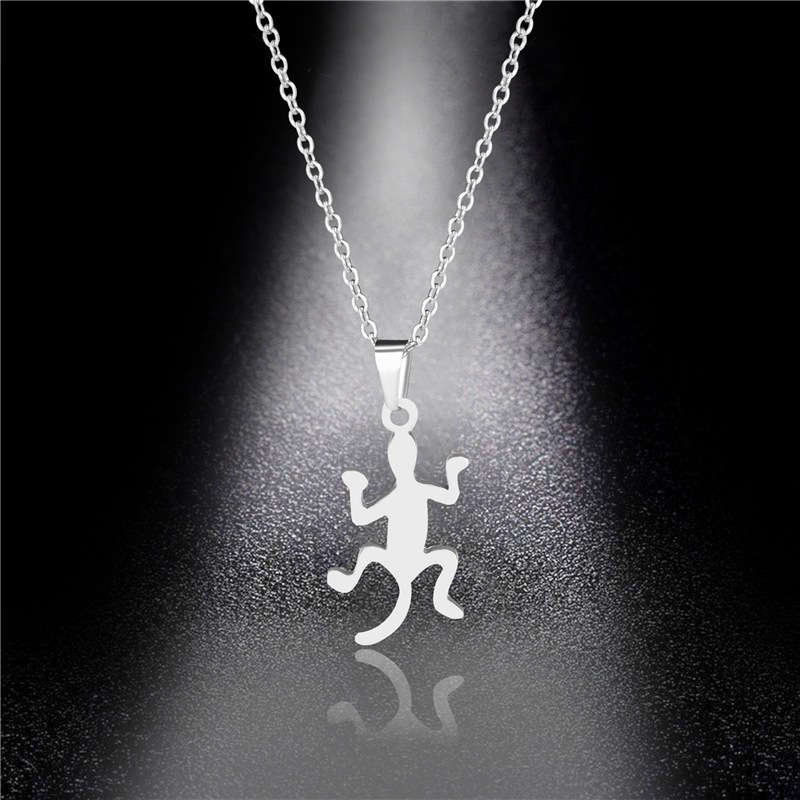 Titanium Steel Lizard Necklace Men and Women Hot Sale Small Gecko Animal Fashion Stainless Steel Pendant Necklace Wholesale
Titanium Steel Lizard Necklace Men and Women Hot Sale Small Gecko Animal Fashion Stainless Steel Pendant Necklace Wholesale