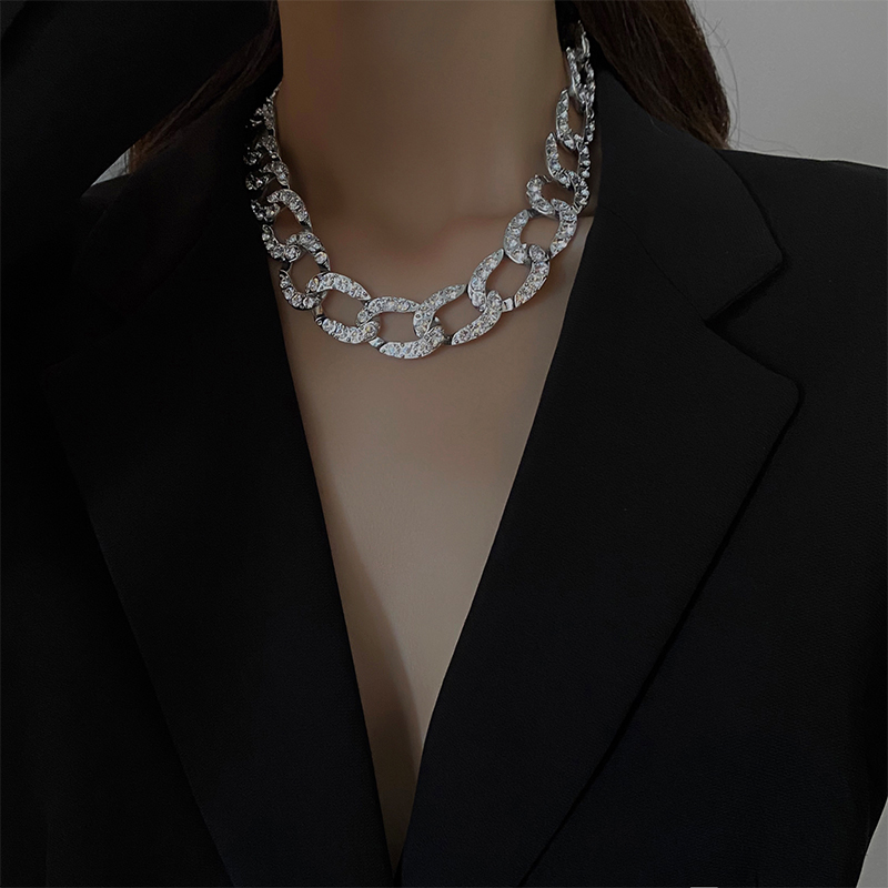 Punk Metal Choker Crystal Necklace Collar Statement Hip Hop Big Chunky Aluminum Gold Color Thick Chain Necklace Women Jewelry
Punk Metal Choker Crystal Necklace Collar Statement Hip Hop Big Chunky Aluminum Gold Color Thick Chain Necklace Women Jewelry
