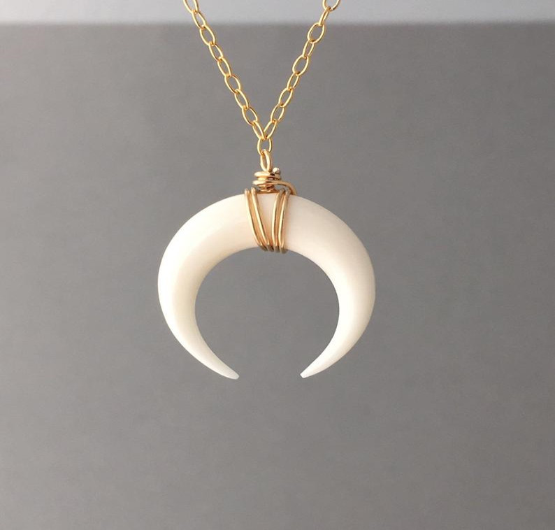 Simple Design White Ivory Bone Horn Pendant Necklace For Women Crescent Moon Gold Color Chokers Necklaces Fashion Jewelry
Simple Design White Ivory Bone Horn Pendant Necklace For Women Crescent Moon Gold Color Chokers Necklaces Fashion Jewelry