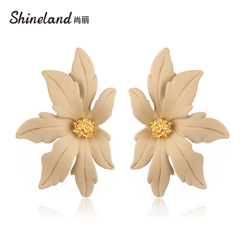 Shineland Bohemia Yellow Red Resin Flower Stud Earrings Women Wedding Fashion Jewelry Beach SummerBrincos Bijoux Gifts
Shineland Bohemia Yellow Red Resin Flower Stud Earrings Women Wedding Fashion Jewelry Beach SummerBrincos Bijoux Gifts