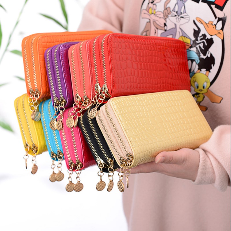 Women Luxury Designer Cloud Clutch Bag 2020 Hot New Trendy Fashion Ladies Thick Chain Shoulder Bag Soft PU Women Handbag Tote
Women Luxury Designer Cloud Clutch Bag 2020 Hot New Trendy Fashion Ladies Thick Chain Shoulder Bag Soft PU Women Handbag Tote