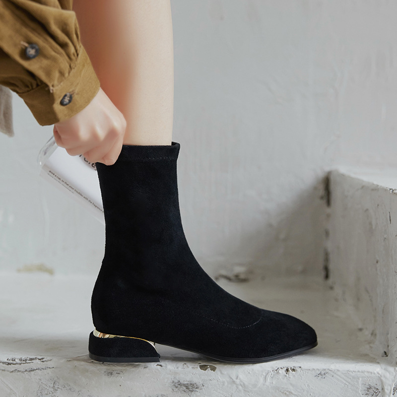 2020 Winter Autumn Fashion Platform Ankle Boots Women Low heel Short Booties Square head high help Soft Flock Shoes, Autumn black
2020 Winter Autumn Fashion Platform Ankle Boots Women Low heel Short Booties Square head high help Soft Flock Shoes, Autumn black