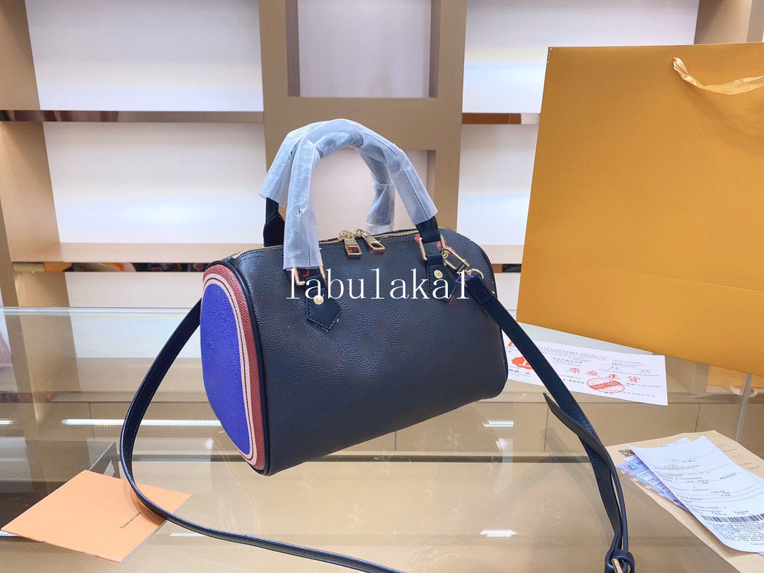 Handbags Fashion Women Bag Leather Handbags Shoulder Bag 30cm Crossbody Bags for Women Handbag Purse Hot sale
Handbags Fashion Women Bag Leather Handbags Shoulder Bag 30cm Crossbody Bags for Women Handbag Purse Hot sale