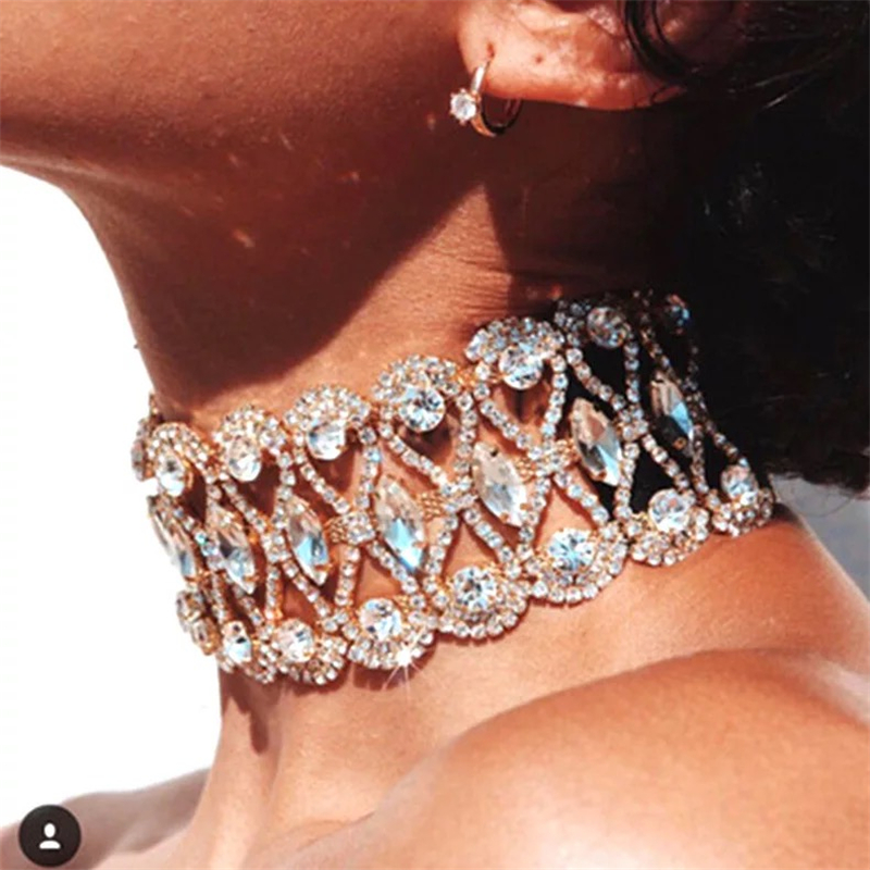 Chokers Luxury Punk Flower Crystal Rhinestone Choker Collar Women Fashion Sexy Necklace Statement Wedding Chocker Jewelry Gift
Chokers Luxury Punk Flower Crystal Rhinestone Choker Collar Women Fashion Sexy Necklace Statement Wedding Chocker Jewelry Gift