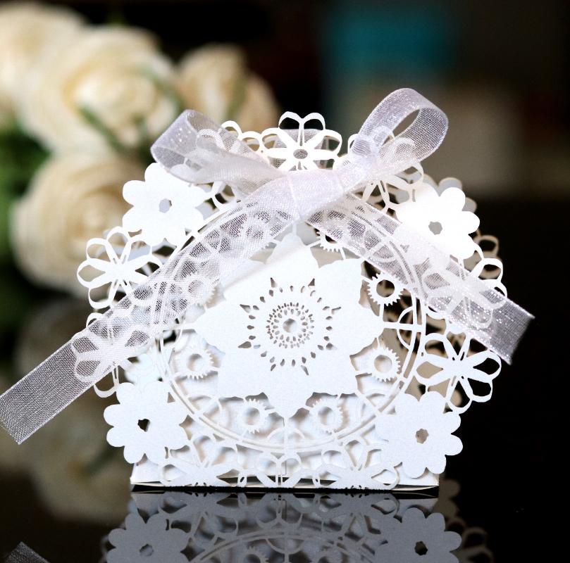 Laser Cut Flower Hollow Candy Box Paper Chocolate Boxes For Wedding Party Baby Shower Favor Gift Supplies
Laser Cut Flower Hollow Candy Box Paper Chocolate Boxes For Wedding Party Baby Shower Favor Gift Supplies