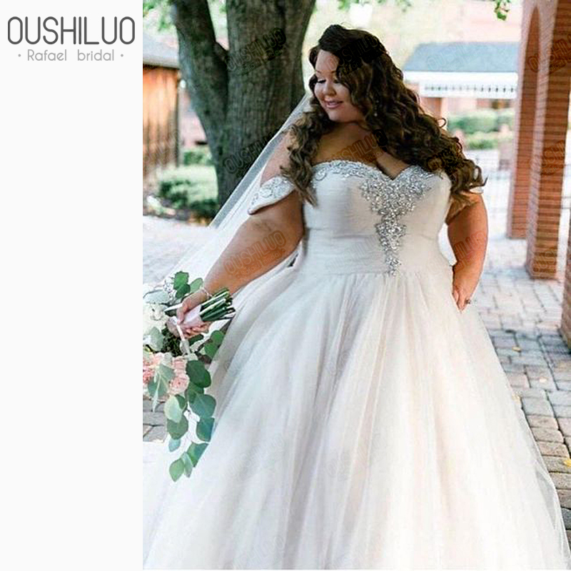 African Plus Size Wedding Gowns Off Shoulder Wedding Dresses For African American Women Beaded Wedding Dress For Curvy Women, White
African Plus Size Wedding Gowns Off Shoulder Wedding Dresses For African American Women Beaded Wedding Dress For Curvy Women, White