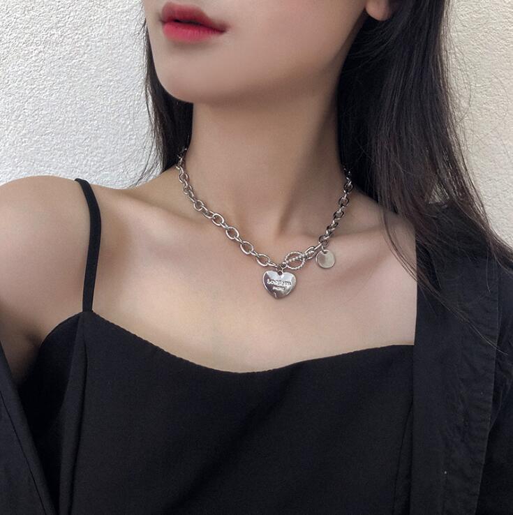Ins Korean Necklace Women Letter Heart Pendant Lover's Necklace Fashion Couple Men Friendship Jewelry
Ins Korean Necklace Women Letter Heart Pendant Lover's Necklace Fashion Couple Men Friendship Jewelry